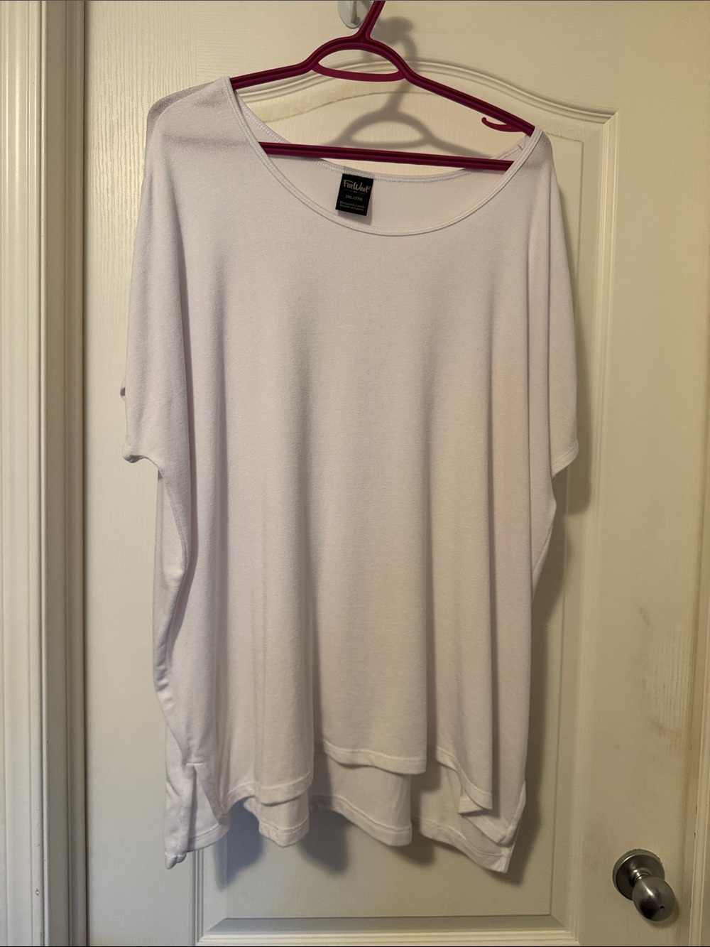 Scoop Neck Short Sleeve Top in White